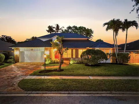 12886 La Rochelle Cir, Palm Beach Gardens, FL 33410