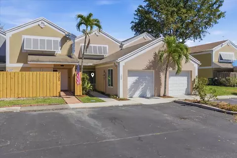 1383 NW 122nd Ter, Pembroke Pines, FL 33026