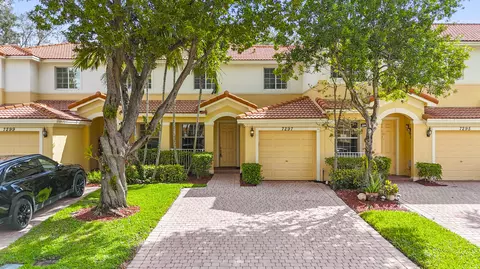 7297 Briella Dr, Boynton Beach, FL 33437