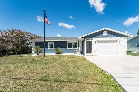 1353 SW Gastador Ave, Port Saint Lucie, FL 34953