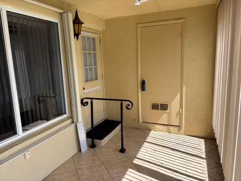 340 Pine Ridge Cir #B-1, Greenacres, FL 33463