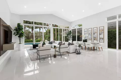 13346 Deauville Dr, Palm Beach Gardens, FL 33410