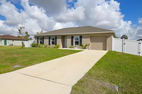 931 SW Sultan Dr, Port Saint Lucie, FL 34953