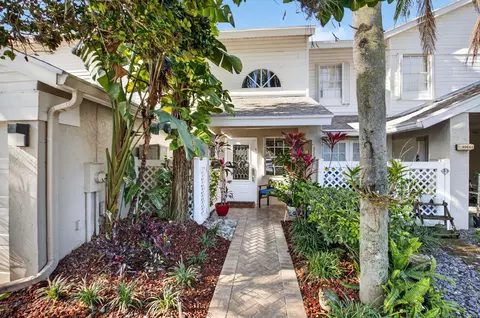 9064 Boca Gardens Pkwy #B, Boca Raton, FL 33496