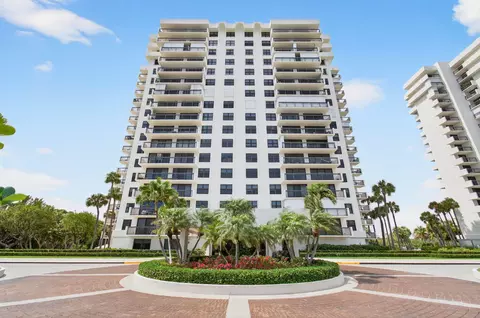 2001 N Ocean Blvd #305, Boca Raton, FL 33431