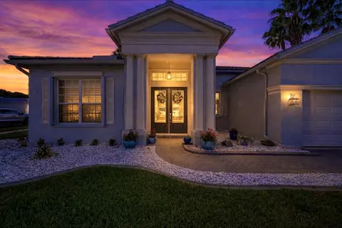 261 SW Lake Forest Way, Port Saint Lucie, FL 34986