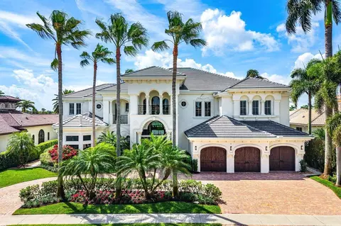 686 Hermitage Cir, Palm Beach Gardens, FL 33410