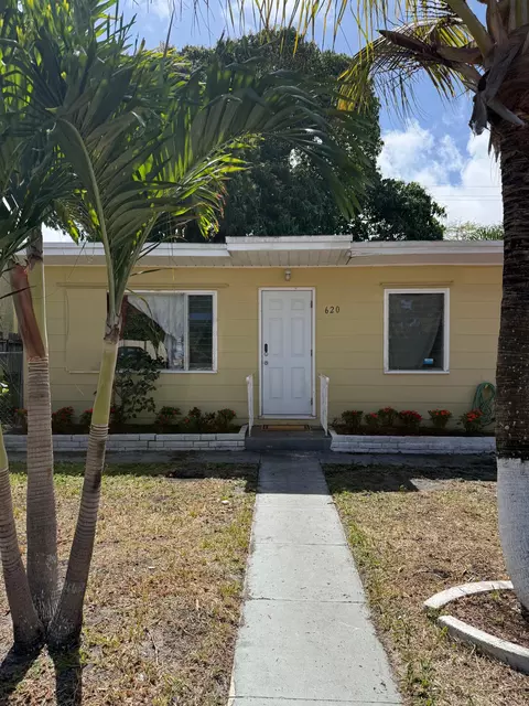 620 51st St #620, West Palm Beach, FL 33407
