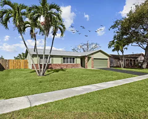 2201 NW 70th Ln, Margate, FL 33063