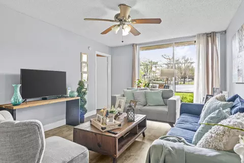 10773 Cleary Blvd #106, Plantation, FL 33324