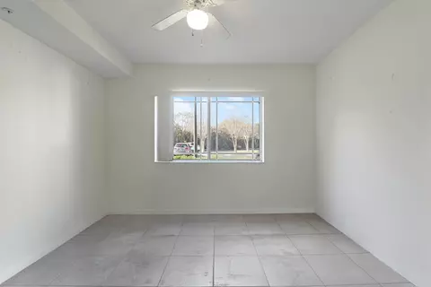 181 SW Palm Dr #103, Port Saint Lucie, FL 34986