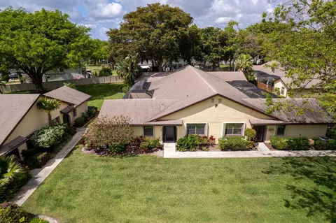 23351 Bar Lake Dr #33, Boca Raton, FL 33433