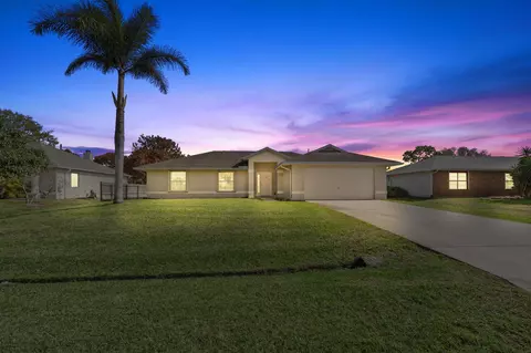 2743 SW District Ave, Port Saint Lucie, FL 34953