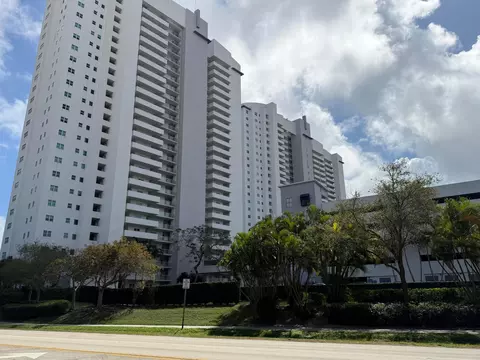 15051 Royal Oaks Ln #1603, North Miami, FL 33181