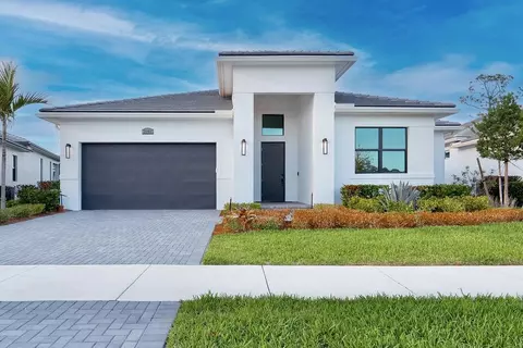 2293 SE Canopy Cove Ln, Port Saint Lucie, FL 34984