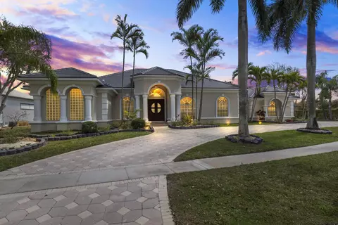 2296 Greenview Cove Dr, Wellington, FL 33414