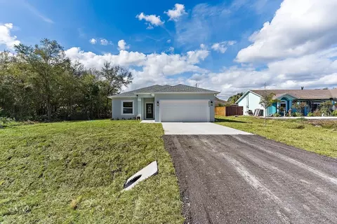 8635 98th Ct, Vero Beach, FL 32967
