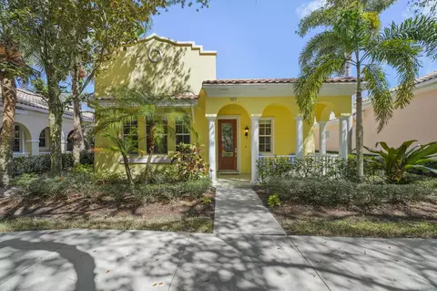 127 Sardinia Cir, Jupiter, FL 33458