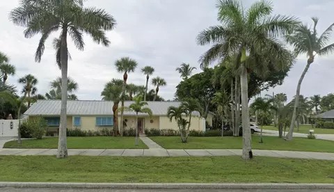 1906 S Ocean Dr, Fort Pierce, FL 34949