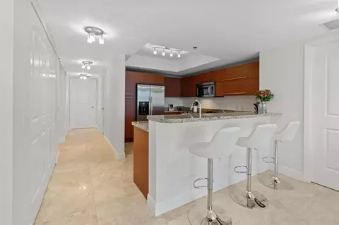 2641 N Flamingo Rd, Plantation, FL 33323