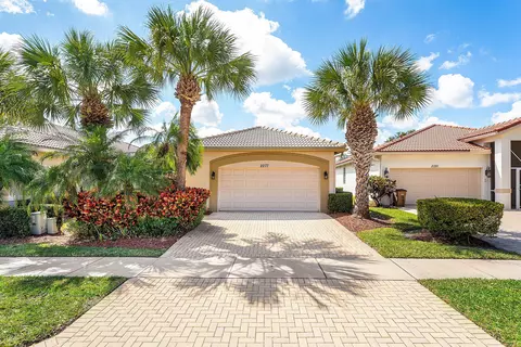 2277 Egret Cove Dr, West Palm Beach, FL 33411