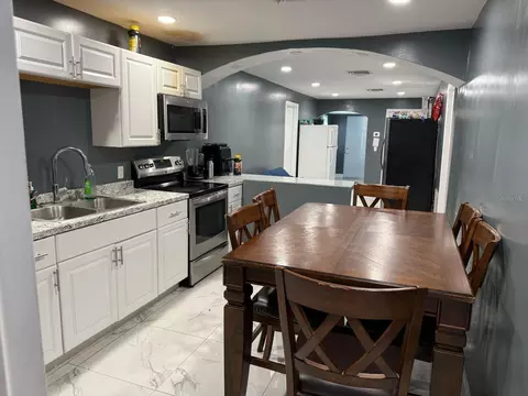 Kitchen - 414 Spring Ave, Arcadia, FL 34266 photo 3 of 4