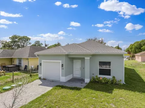 1645 SW 19th Ave SW, Vero Beach, FL 32962