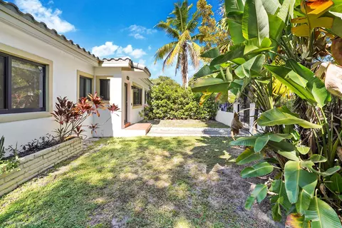 6820 NE 5th Ave, Miami, FL 33138