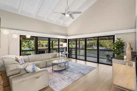 7116 Rain Forest Dr, Boca Raton, FL 33434