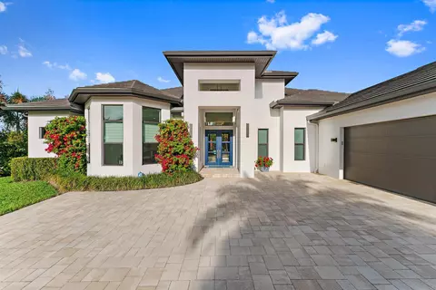 Exterior - 17560 SE Conch Bar Ave, Jupiter, FL 33469 photo 3 of 8