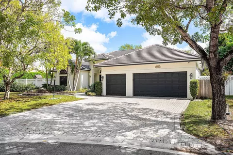 4447 NW 82nd Ave, Coral Springs, FL 33065