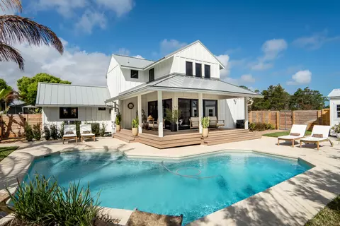 5028 SE Alicia St, Stuart, FL 34997