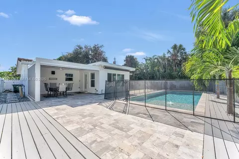 801 NE 19th Ter, Fort Lauderdale, FL 33304