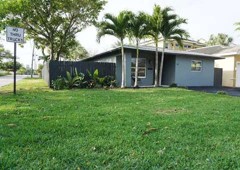 1498 NE 38th St, Oakland Park, FL 33334