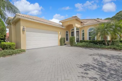 8332 Belfry Pl, Port Saint Lucie, FL 34986
