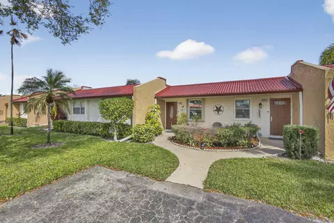 441 Lake Helen Dr, West Palm Beach, FL 33411