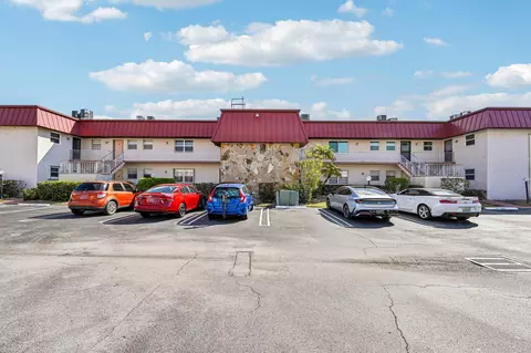 12022 W Greenway Dr #103, Royal Palm Beach, FL 33411