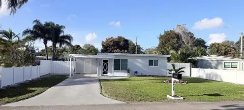 6305 Garfield St, Hollywood, FL 33024