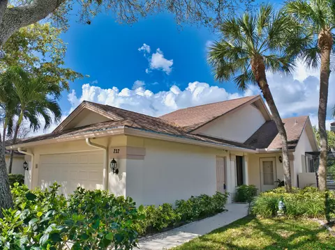 Exterior - 232 River Park Dr, Jupiter, FL 33477 photo 4 of 8