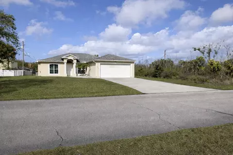 2180 SW Quarry St, Port Saint Lucie, FL 34953