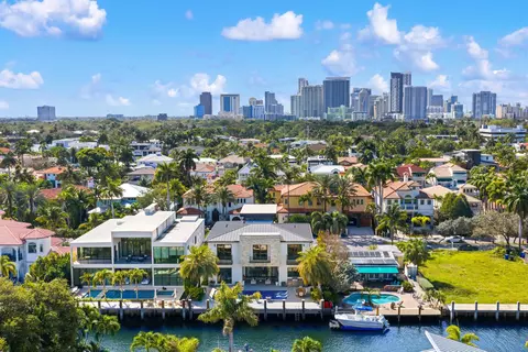 424 Coconut Isle Dr, Fort Lauderdale, FL 33301