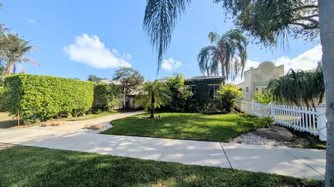 1626 Tyler St, Hollywood, FL 33020