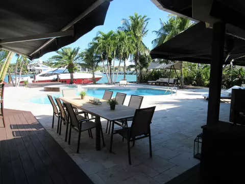 185 Palm Ave, Miami Beach, FL 33139