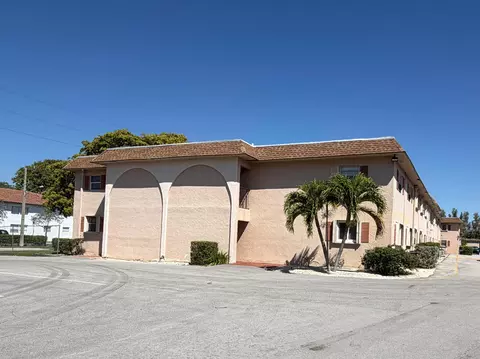 650 SW 2nd SW #2480, Boca Raton, FL 33432