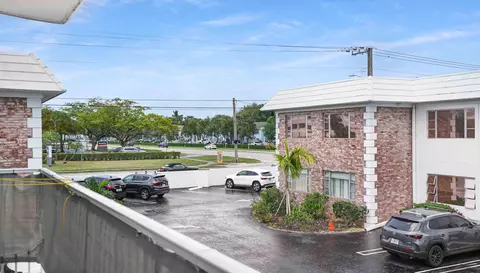330 S Cypress Rd #625, Pompano Beach, FL 33060