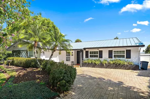 801 Fairhaven Dr, North Palm Beach, FL 33408