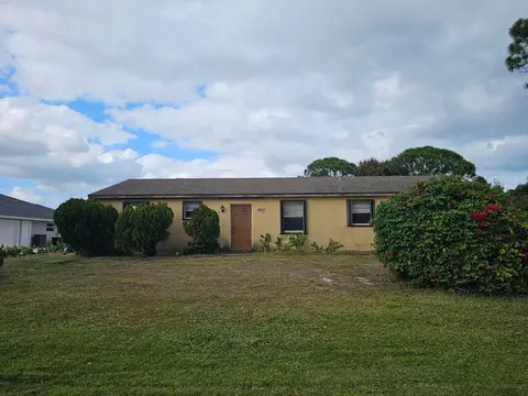 2617 SE Brevard, Port Saint Lucie, FL 34952