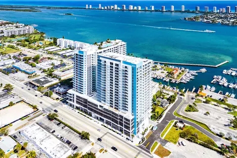 220 Lake Shore Dr #1613, Lake Park, FL 33403