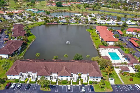 View/Area - 6041 SE Landing Way, Stuart, FL 34997 photo 3 of 7