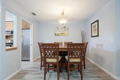 Dining - 6041 SE Landing Way, Stuart, FL 34997 photo 2 of 3